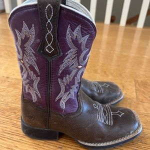 USED. Western boot for girl!